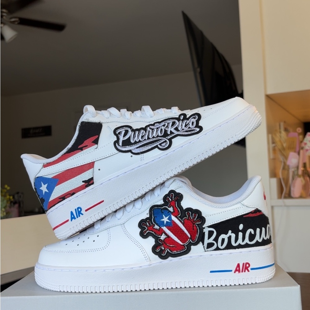 Nike White and Red Puerto Rico Sneakers